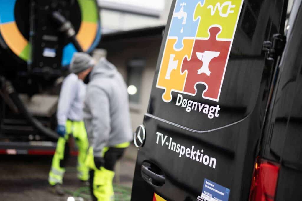 Side af RD Breuning vogn med grafik - "TV-Inspektion"